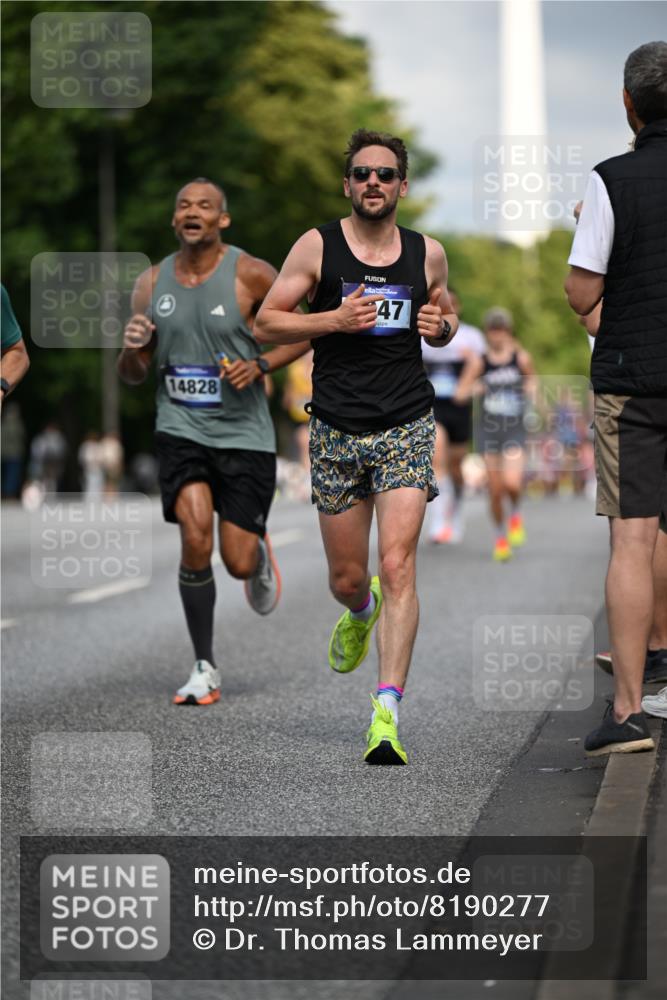 29.06.2025 - hella hamburg halbmarathon Dr. Thomas Lammeyer http://msf.ph/oto/8190277 29.06.2025 09:47:36 Kennedybrücke 1065, 1122, 2879, 3075, 3968, 4678, 5308, 5344, 7231, 7349, 7793, 8975, 9047, 10106, 10173, 10790 meine-sportfotos.de