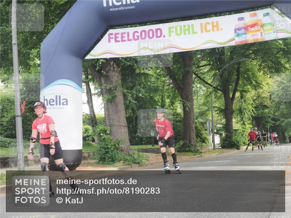 29.06.2025 - hella hamburg halbmarathon KatJ http://msf.ph/oto/8190283 29.06.2025 09:26:24 Zwischen KM18-KM19  meine-sportfotos.de