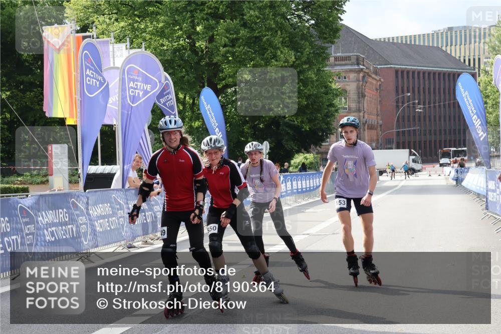 29.06.2025 - hella hamburg halbmarathon Strokosch-Dieckow http://msf.ph/oto/8190364 29.06.2025 09:30:48 Ziel 20152, 20153, 20549, 20550 meine-sportfotos.de