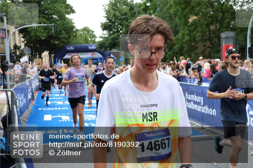 29.06.2025 - hella hamburg halbmarathon Zöllner http://msf.ph/oto/8190392 29.06.2025 10:44:39 Ziel 1468, 1782, 2365, 2402, 3305, 4991, 5476, 6490, 6495, 7322, 7710, 10669, 12711, 14351, 14798, 14816, 15862, 16224, 17097, 18107, 18464, 18539, 18560, 18765, 18868, 19206 meine-sportfotos.de