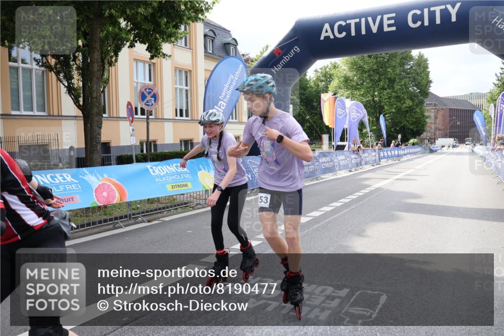 29.06.2025 - hella hamburg halbmarathon Strokosch-Dieckow http://msf.ph/oto/8190477 29.06.2025 09:30:50 Ziel 20152, 20153, 20549, 20550 meine-sportfotos.de