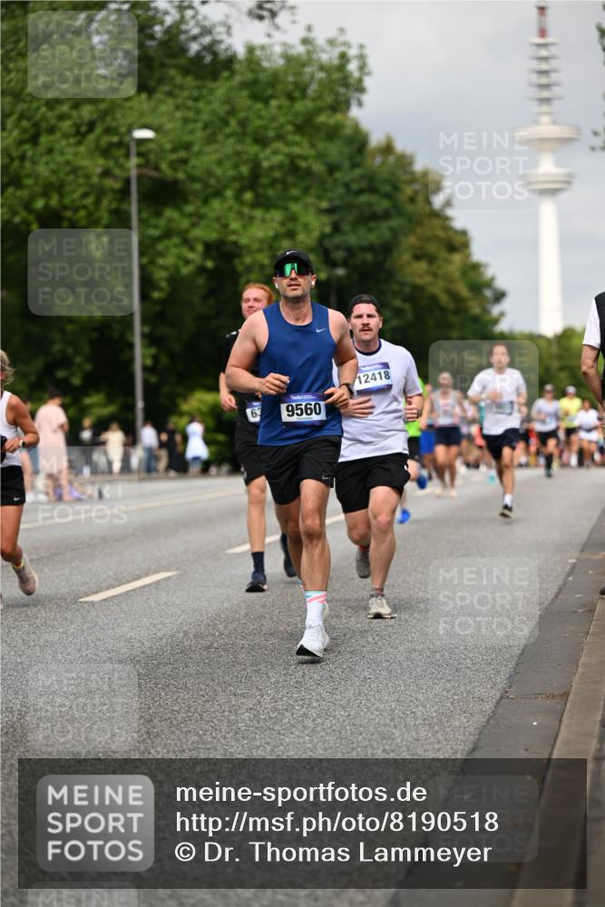 29.06.2025 - hella hamburg halbmarathon Dr. Thomas Lammeyer http://msf.ph/oto/8190518 29.06.2025 10:11:02 Kennedybrücke 1245, 4502, 4550, 5951, 6314, 6572, 6664, 8960, 9560, 10212, 10297 meine-sportfotos.de