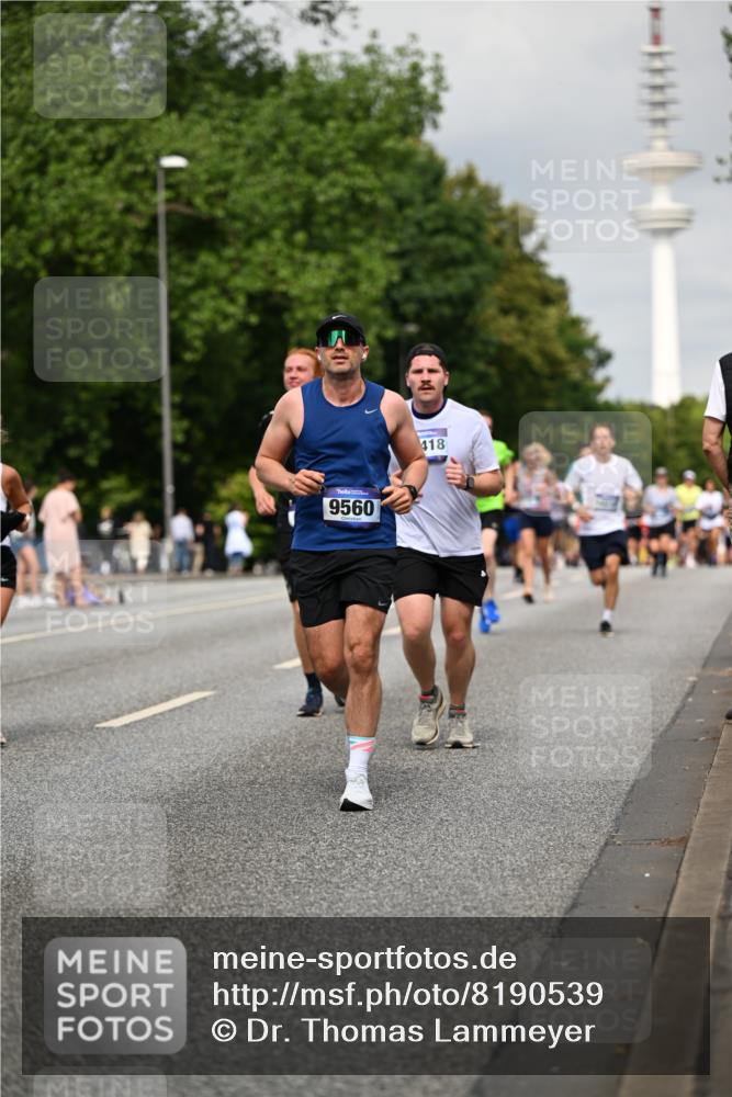 29.06.2025 - hella hamburg halbmarathon Dr. Thomas Lammeyer http://msf.ph/oto/8190539 29.06.2025 10:11:02 Kennedybrücke 1245, 4502, 4550, 5951, 6314, 6572, 6664, 8960, 9560, 10212, 10297 meine-sportfotos.de
