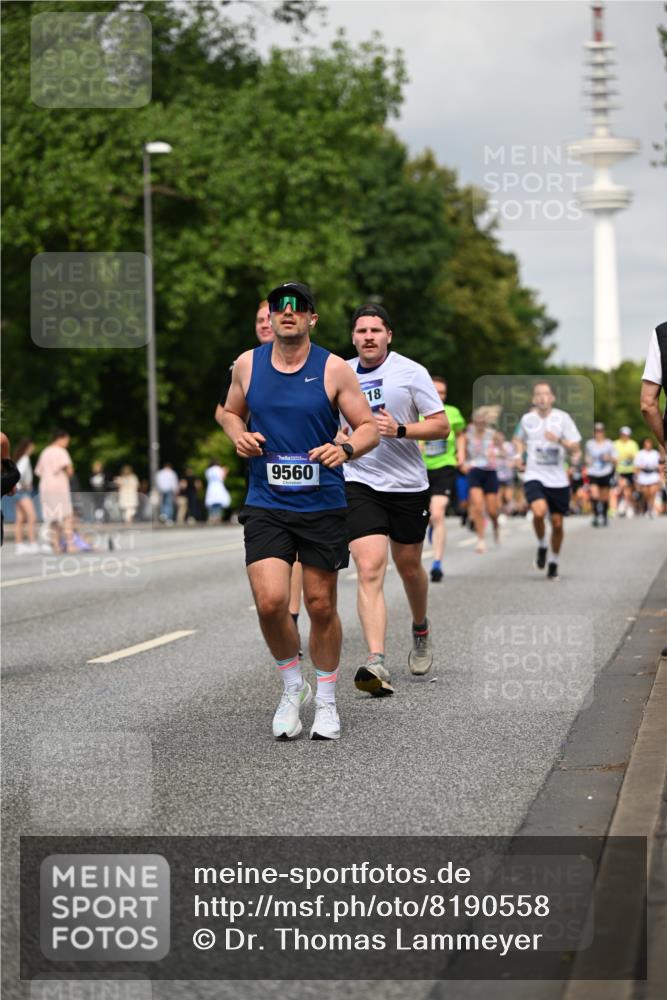 29.06.2025 - hella hamburg halbmarathon Dr. Thomas Lammeyer http://msf.ph/oto/8190558 29.06.2025 10:11:02 Kennedybrücke 1245, 4502, 4550, 5951, 6314, 6572, 6664, 8960, 9560, 10212, 10297 meine-sportfotos.de