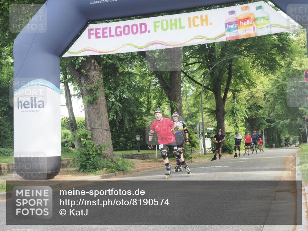 29.06.2025 - hella hamburg halbmarathon KatJ http://msf.ph/oto/8190574 29.06.2025 09:26:28 Zwischen KM18-KM19  meine-sportfotos.de