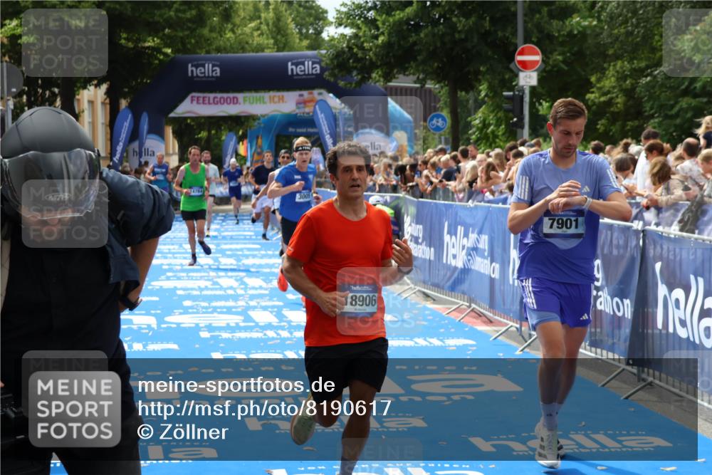 29.06.2025 - hella hamburg halbmarathon Zöllner http://msf.ph/oto/8190617 29.06.2025 10:34:20 Ziel 1002, 1080, 3005, 7901, 14784, 18906 meine-sportfotos.de