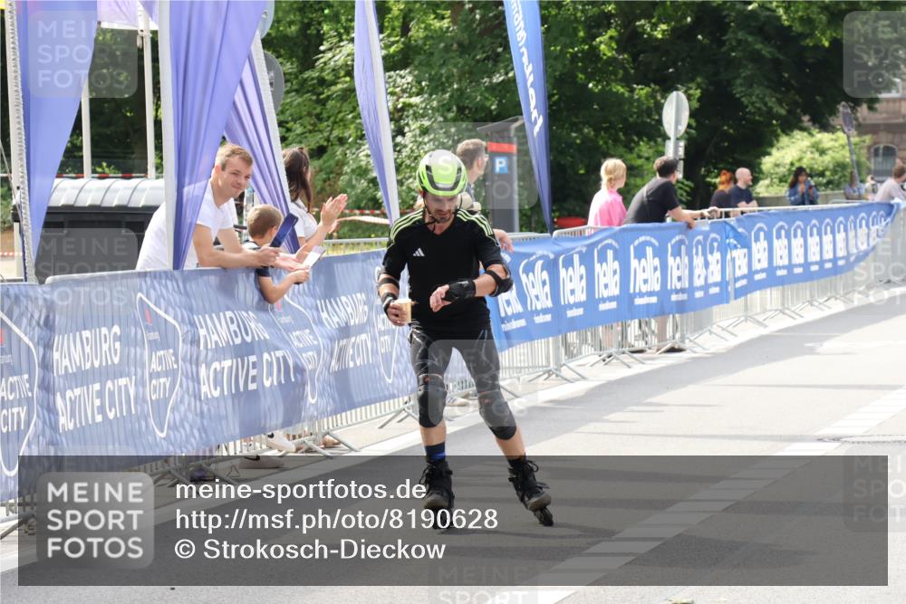 29.06.2025 - hella hamburg halbmarathon Strokosch-Dieckow http://msf.ph/oto/8190628 29.06.2025 09:31:28 Ziel 20038, 20062, 20236, 20260, 20363 meine-sportfotos.de