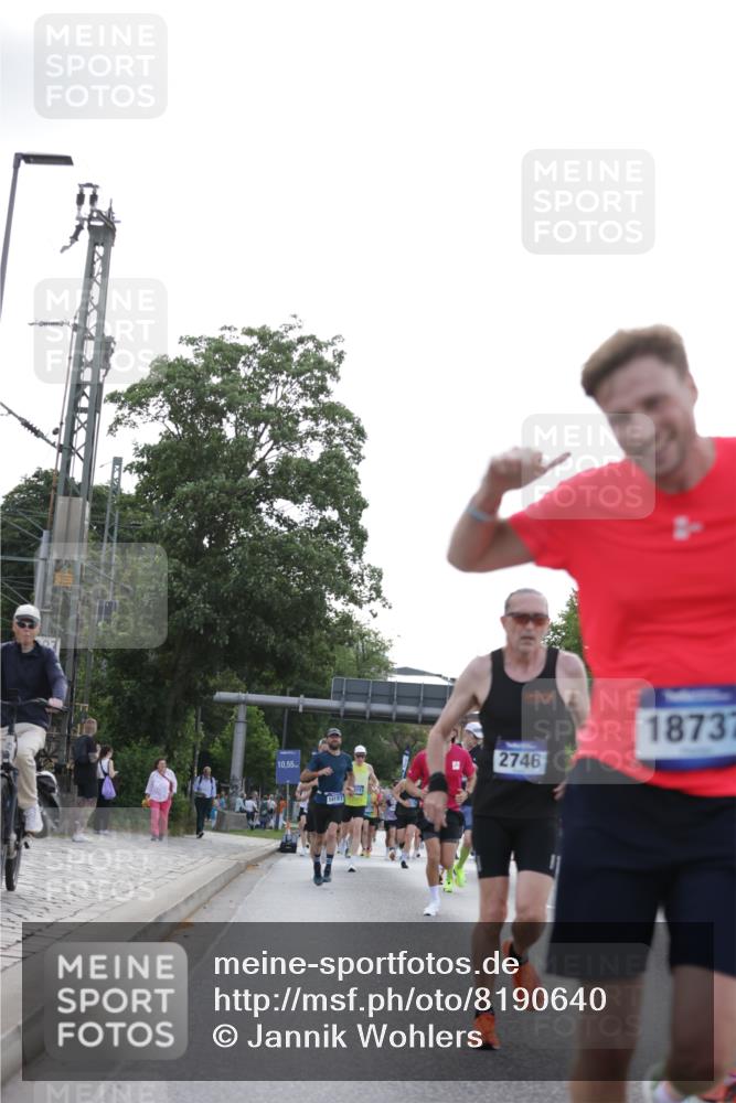 29.06.2025 - hella hamburg halbmarathon Jannik Wohlers http://msf.ph/oto/8190640 29.06.2025 09:44:44 Lombardsbrücke 1758, 1827, 2746, 3201, 5269, 6619, 6781, 9381, 10486, 10848, 11169, 12049, 12595, 12900, 13838, 14140, 14164, 14289, 15672, 15883, 16157, 16508, 16713, 16818, 17374, 17428, 17488, 18737, 18837, 18871, 18874, 19142 meine-sportfotos.de