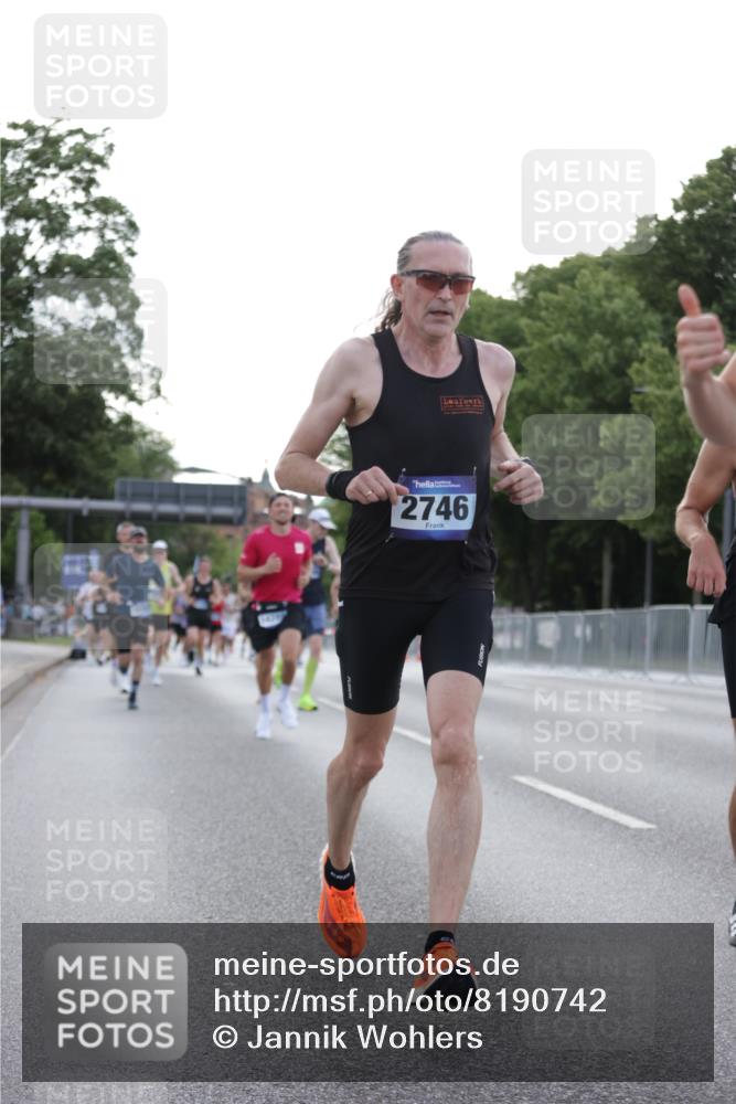 29.06.2025 - hella hamburg halbmarathon Jannik Wohlers http://msf.ph/oto/8190742 29.06.2025 09:44:45 Lombardsbrücke 1758, 1827, 2746, 3201, 5269, 6619, 6781, 9381, 10486, 10848, 11169, 12049, 12595, 12900, 14140, 14164, 14289, 15672, 15883, 16157, 16711, 16713, 16818, 17374, 17428, 17488, 18737, 18837, 18871, 18874, 19142 meine-sportfotos.de