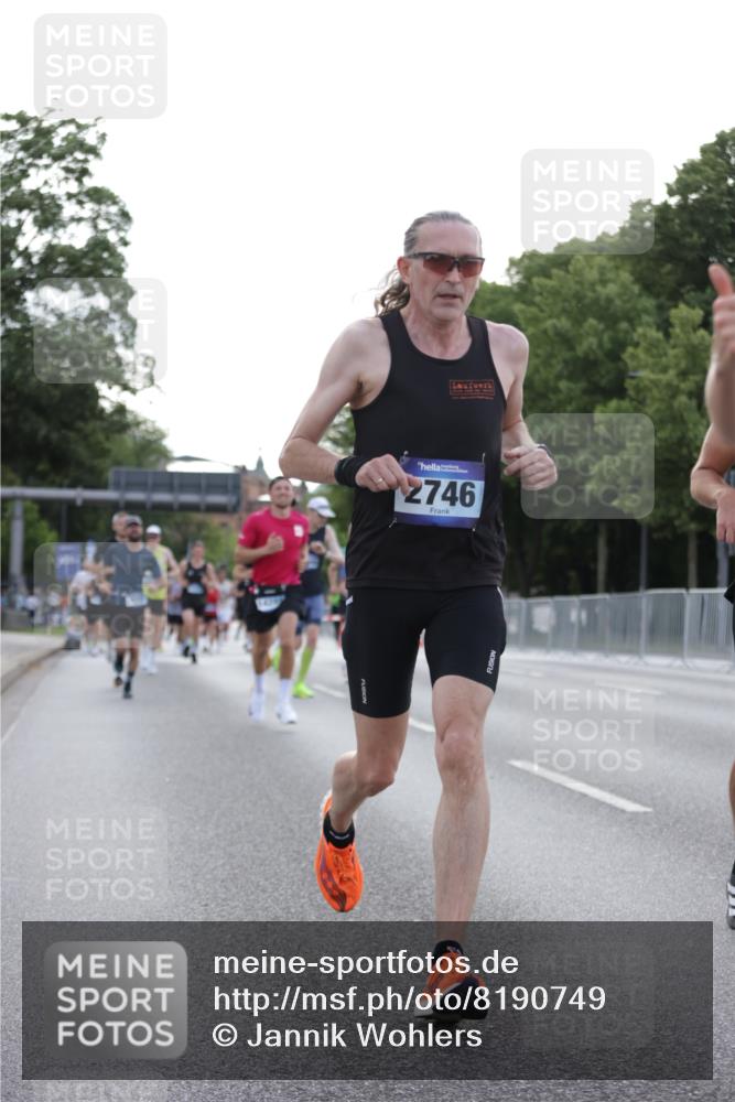 29.06.2025 - hella hamburg halbmarathon Jannik Wohlers http://msf.ph/oto/8190749 29.06.2025 09:44:45 Lombardsbrücke 1758, 1827, 2746, 3201, 5269, 6619, 6781, 9381, 10486, 10848, 11169, 12049, 12595, 12900, 14140, 14164, 14289, 15672, 15883, 16157, 16711, 16713, 16818, 17374, 17428, 17488, 18737, 18837, 18871, 18874, 19142 meine-sportfotos.de