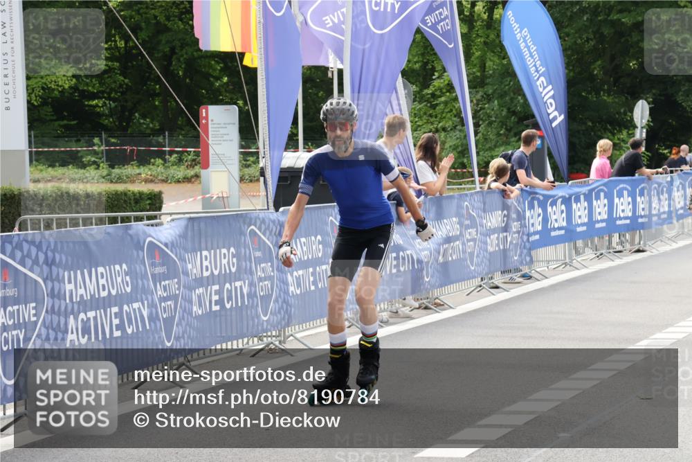 29.06.2025 - hella hamburg halbmarathon Strokosch-Dieckow http://msf.ph/oto/8190784 29.06.2025 09:31:37 Ziel 20021, 20038, 20060, 20062, 20183, 20260, 20363 meine-sportfotos.de