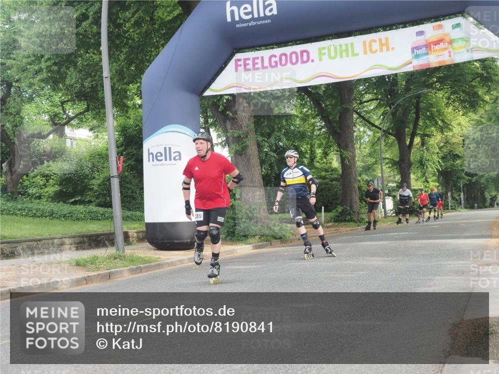 29.06.2025 - hella hamburg halbmarathon KatJ http://msf.ph/oto/8190841 29.06.2025 09:26:29 Zwischen KM18-KM19  meine-sportfotos.de