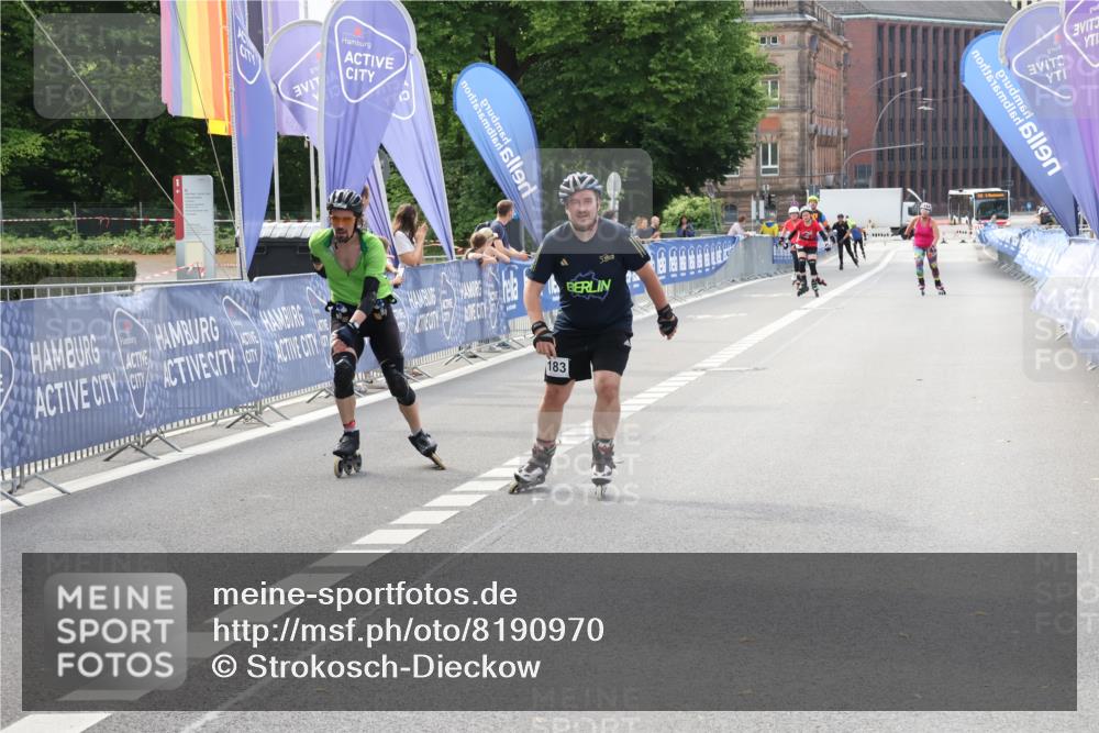 29.06.2025 - hella hamburg halbmarathon Strokosch-Dieckow http://msf.ph/oto/8190970 29.06.2025 09:31:43 Ziel 20008, 20021, 20029, 20060, 20134, 20183 meine-sportfotos.de