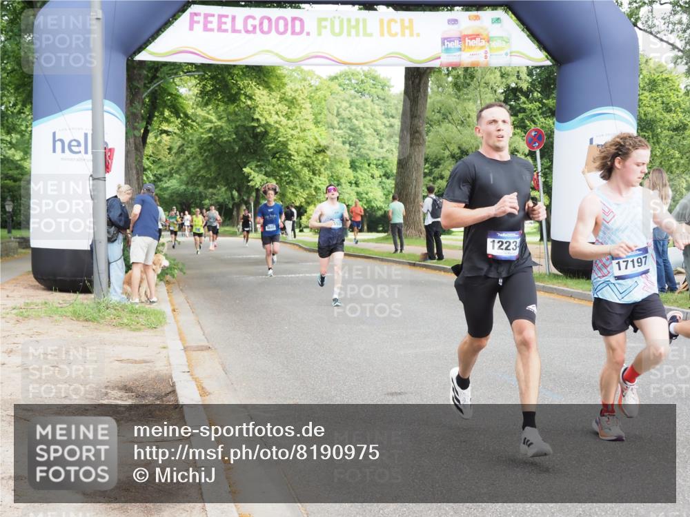 29.06.2025 - hella hamburg halbmarathon MichiJ http://msf.ph/oto/8190975 29.06.2025 10:19:42 Zwischen KM18-KM19 7186, 9571, 12234, 12308, 16736, 17197 meine-sportfotos.de