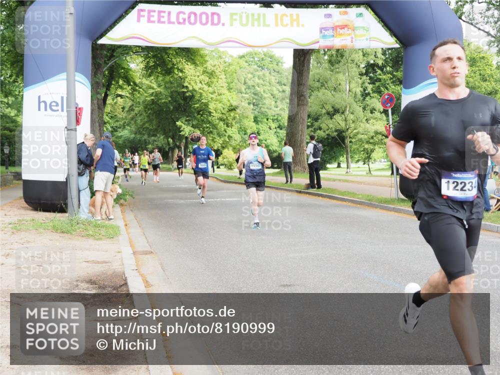 29.06.2025 - hella hamburg halbmarathon MichiJ http://msf.ph/oto/8190999 29.06.2025 10:19:43 Zwischen KM18-KM19 7186, 9571, 12234, 12308, 15507, 16736, 17197 meine-sportfotos.de