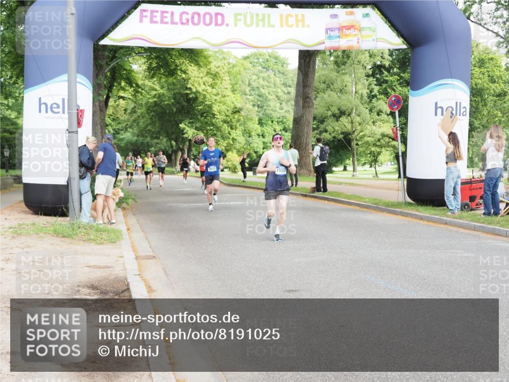 29.06.2025 - hella hamburg halbmarathon MichiJ http://msf.ph/oto/8191025 29.06.2025 10:19:43 Zwischen KM18-KM19 7186, 9571, 12234, 12308, 15507, 16736, 17197 meine-sportfotos.de