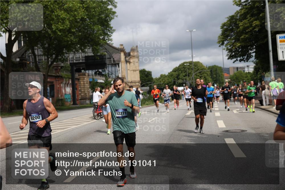 29.06.2025 - hella hamburg halbmarathon Yannick Fuchs http://msf.ph/oto/8191041 29.06.2025 10:43:57 20KM 2516, 2788, 2878, 3414, 3543, 3562, 3692, 4247, 5447, 5978, 6115, 6125, 6282, 7100, 7332, 7657, 8437, 8454, 8576, 8689, 8813, 8921, 9200, 9491, 9551, 9597, 9723, 9965, 10189, 10480, 11339, 11975, 12035, 12203, 12271, 12733, 13159, 13225, 13463, 13690, 13976, 14562, 14794, 14838, 15519, 15620, 15966, 16403, 16653, 16738, 16843, 16877, 16891, 17001, 17282, 17753, 17908, 18350, 18926, 18960, 19109 meine-sportfotos.de