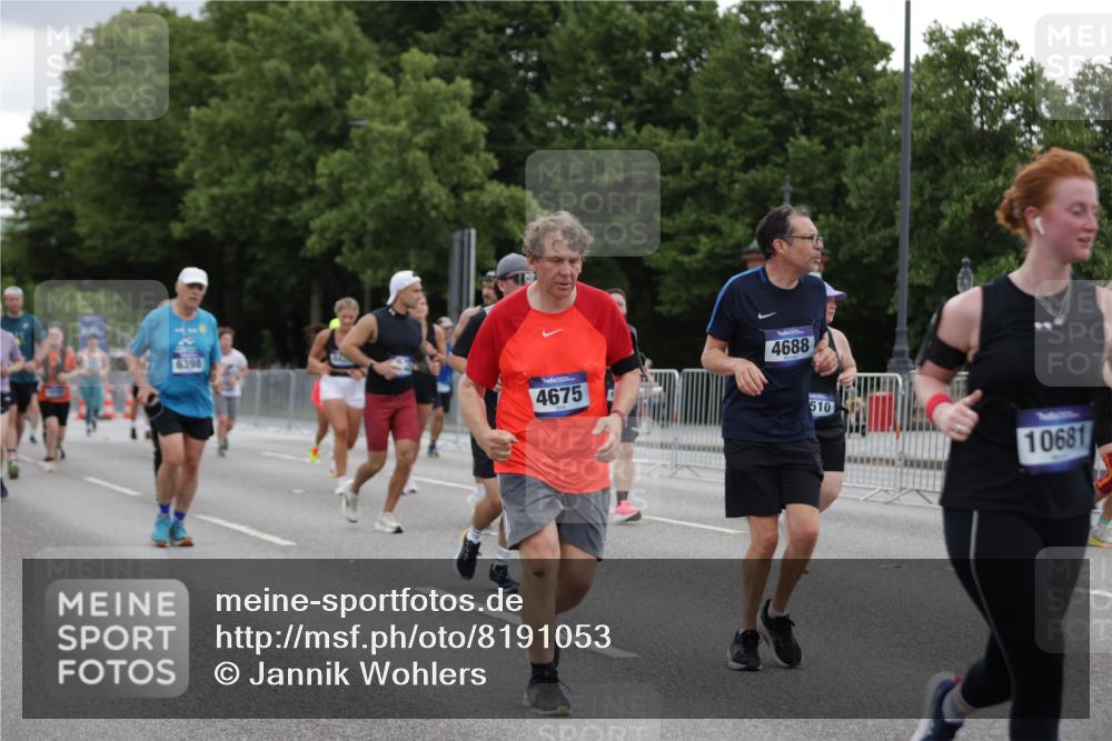 29.06.2025 - hella hamburg halbmarathon Jannik Wohlers http://msf.ph/oto/8191053 29.06.2025 11:12:59 Lombardsbrücke 2247, 3317, 3561, 4158, 4214, 4675, 4688, 5330, 5335, 6398, 7343, 7568, 7574, 7719, 7806, 8396, 8424, 8426, 8510, 8630, 8634, 8742, 8785, 8874, 9399, 9421, 9669, 10588, 10681, 10765, 10839, 10909, 10948, 11289, 11693, 11723, 11964, 12225, 12863, 14768, 14781, 14954, 14984, 15711, 15814, 16812, 17235, 19123 meine-sportfotos.de