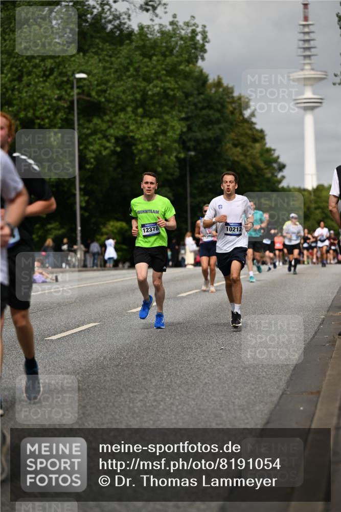 29.06.2025 - hella hamburg halbmarathon Dr. Thomas Lammeyer http://msf.ph/oto/8191054 29.06.2025 10:11:05 Kennedybrücke 1245, 4502, 6314, 6572, 6664, 9560, 10212, 10297, 11394 meine-sportfotos.de