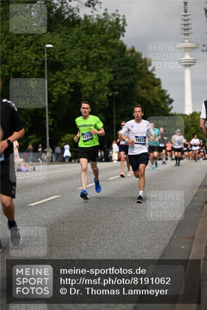 29.06.2025 - hella hamburg halbmarathon Dr. Thomas Lammeyer http://msf.ph/oto/8191062 29.06.2025 10:11:05 Kennedybrücke 1245, 4502, 6314, 6572, 6664, 9560, 10212, 10297, 11394 meine-sportfotos.de