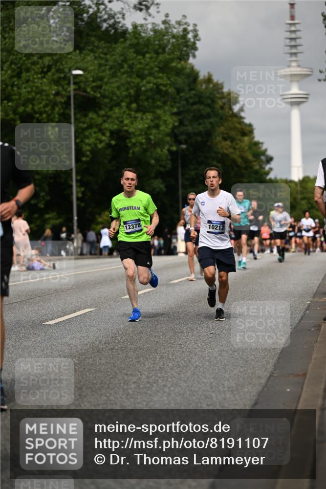 29.06.2025 - hella hamburg halbmarathon Dr. Thomas Lammeyer http://msf.ph/oto/8191107 29.06.2025 10:11:05 Kennedybrücke 1245, 4502, 6314, 6572, 6664, 9560, 10212, 10297, 11394 meine-sportfotos.de