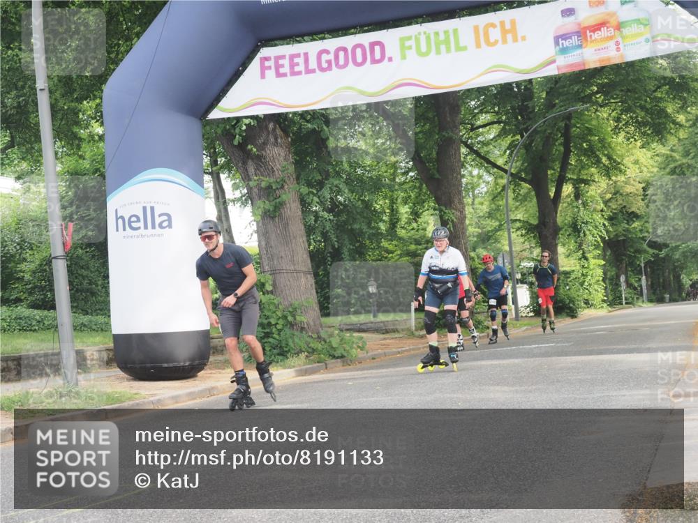 29.06.2025 - hella hamburg halbmarathon KatJ http://msf.ph/oto/8191133 29.06.2025 09:26:32 Zwischen KM18-KM19  meine-sportfotos.de