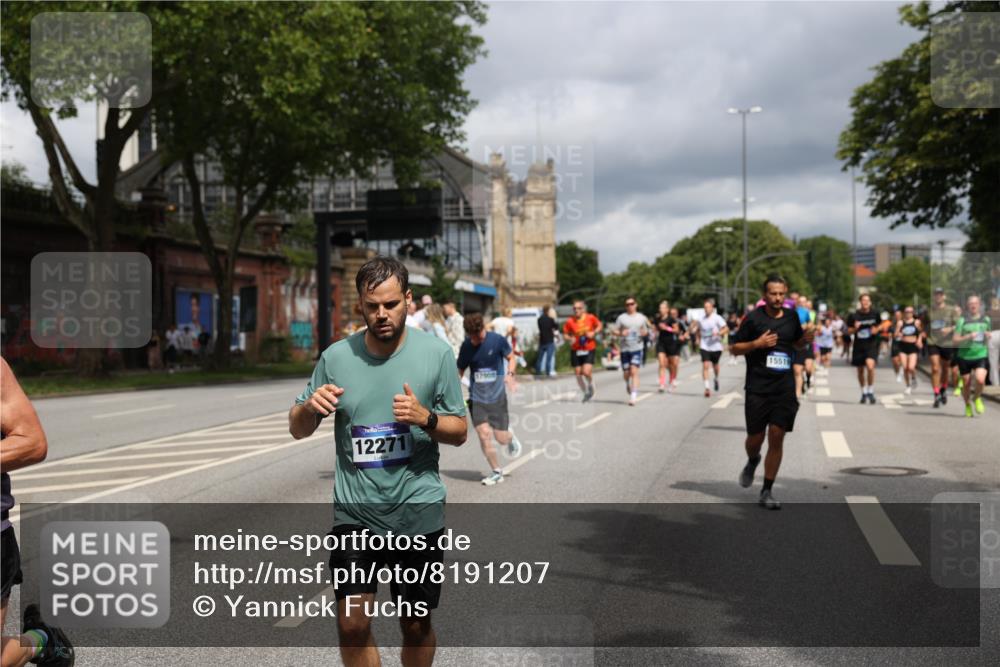 29.06.2025 - hella hamburg halbmarathon Yannick Fuchs http://msf.ph/oto/8191207 29.06.2025 10:43:58 20KM 2516, 2788, 2878, 3414, 3543, 3562, 3692, 4247, 5447, 5978, 6115, 6125, 6282, 7100, 7332, 7657, 8437, 8454, 8576, 8689, 8813, 8899, 8921, 9031, 9200, 9491, 9551, 9597, 9723, 9965, 10189, 10480, 11339, 11975, 12035, 12203, 12271, 12733, 13159, 13225, 13463, 13690, 13976, 14562, 14794, 14838, 15519, 15620, 15966, 16403, 16738, 16843, 16877, 17001, 17282, 17753, 17908, 18350, 18926, 18960, 19109 meine-sportfotos.de
