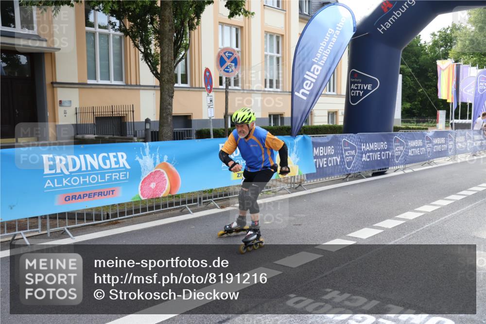29.06.2025 - hella hamburg halbmarathon Strokosch-Dieckow http://msf.ph/oto/8191216 29.06.2025 09:32:07 Ziel 20447 meine-sportfotos.de