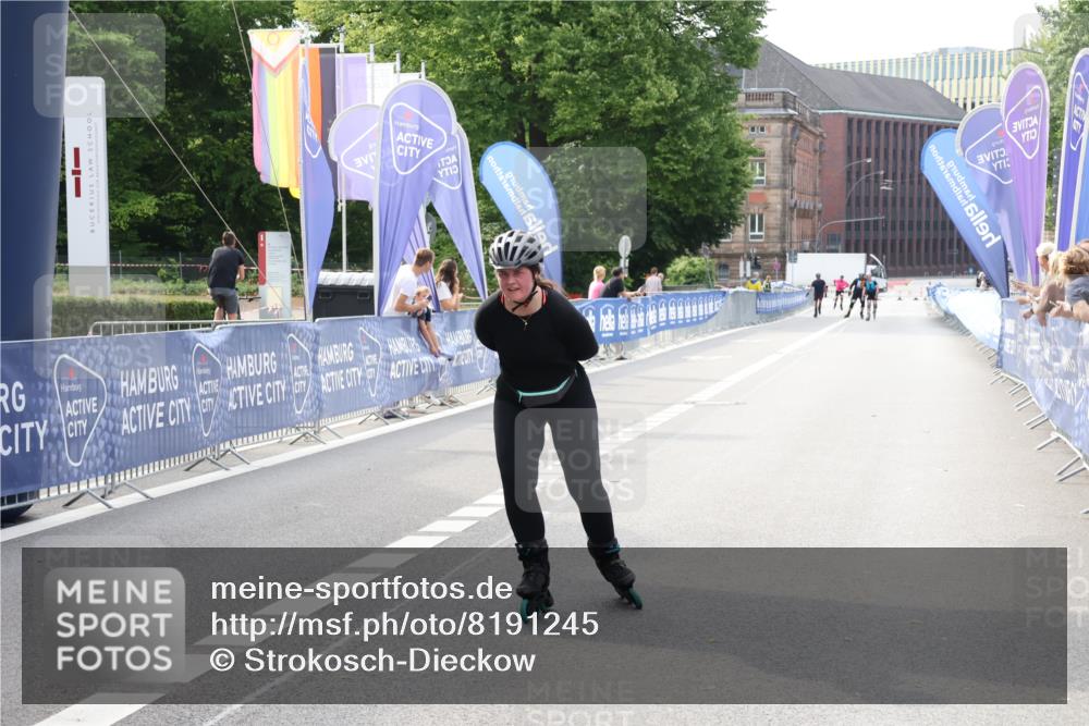 29.06.2025 - hella hamburg halbmarathon Strokosch-Dieckow http://msf.ph/oto/8191245 29.06.2025 09:32:29 Ziel 20159 meine-sportfotos.de