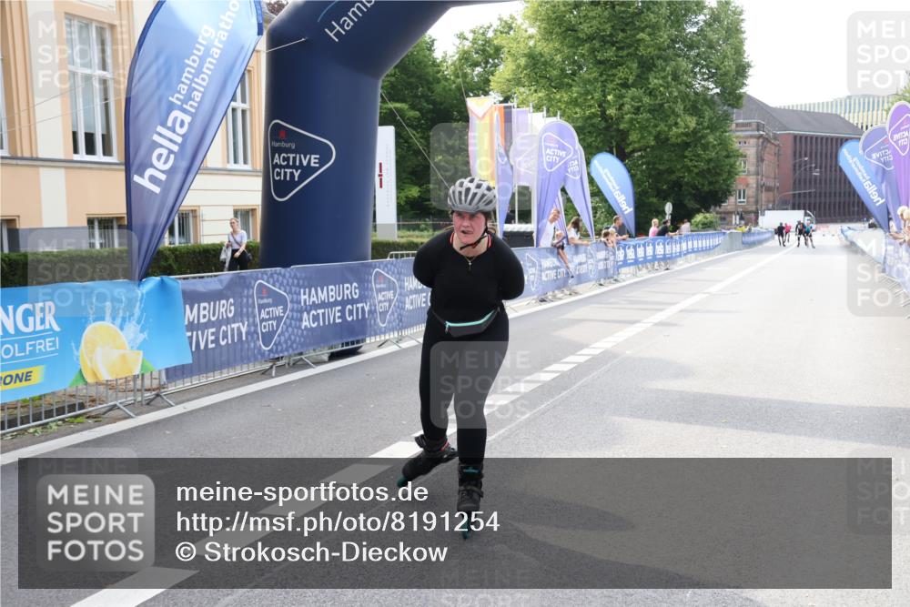 29.06.2025 - hella hamburg halbmarathon Strokosch-Dieckow http://msf.ph/oto/8191254 29.06.2025 09:32:30 Ziel 20159 meine-sportfotos.de