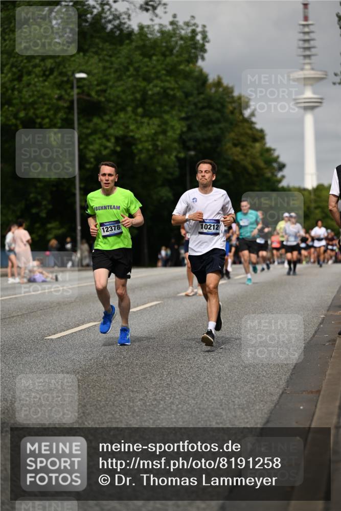29.06.2025 - hella hamburg halbmarathon Dr. Thomas Lammeyer http://msf.ph/oto/8191258 29.06.2025 10:11:05 Kennedybrücke 1245, 4502, 6314, 6572, 6664, 9560, 10212, 10297, 11394 meine-sportfotos.de