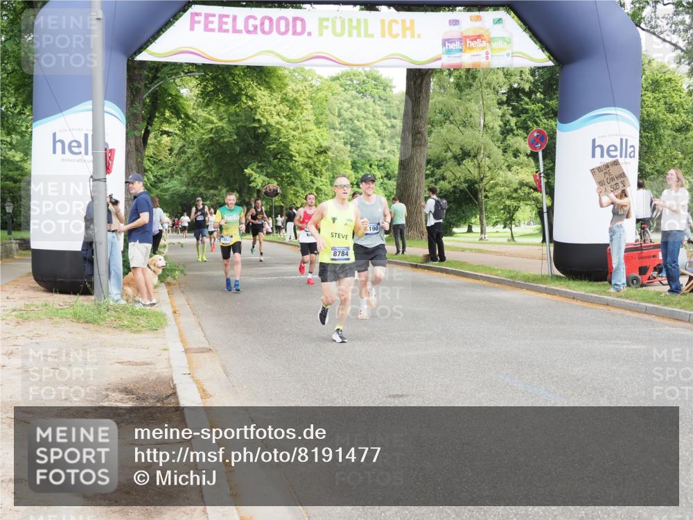 29.06.2025 - hella hamburg halbmarathon MichiJ http://msf.ph/oto/8191477 29.06.2025 10:19:49 Zwischen KM18-KM19 3845, 8784, 9634, 12234, 12308, 15507 meine-sportfotos.de