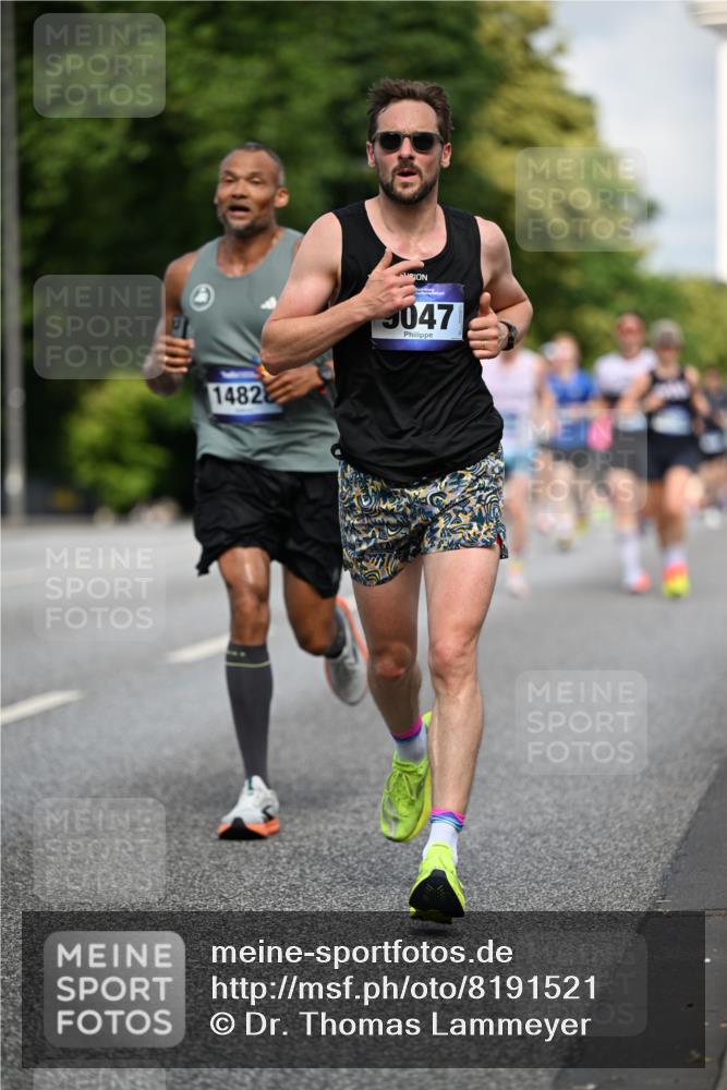 29.06.2025 - hella hamburg halbmarathon Dr. Thomas Lammeyer http://msf.ph/oto/8191521 29.06.2025 09:47:37 Kennedybrücke 1065, 2879, 3075, 3968, 4678, 5344, 7231, 7349, 7793, 8975, 9047, 10106, 10173, 10790 meine-sportfotos.de