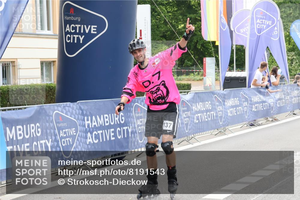 29.06.2025 - hella hamburg halbmarathon Strokosch-Dieckow http://msf.ph/oto/8191543 29.06.2025 09:32:58 Ziel 20137 meine-sportfotos.de