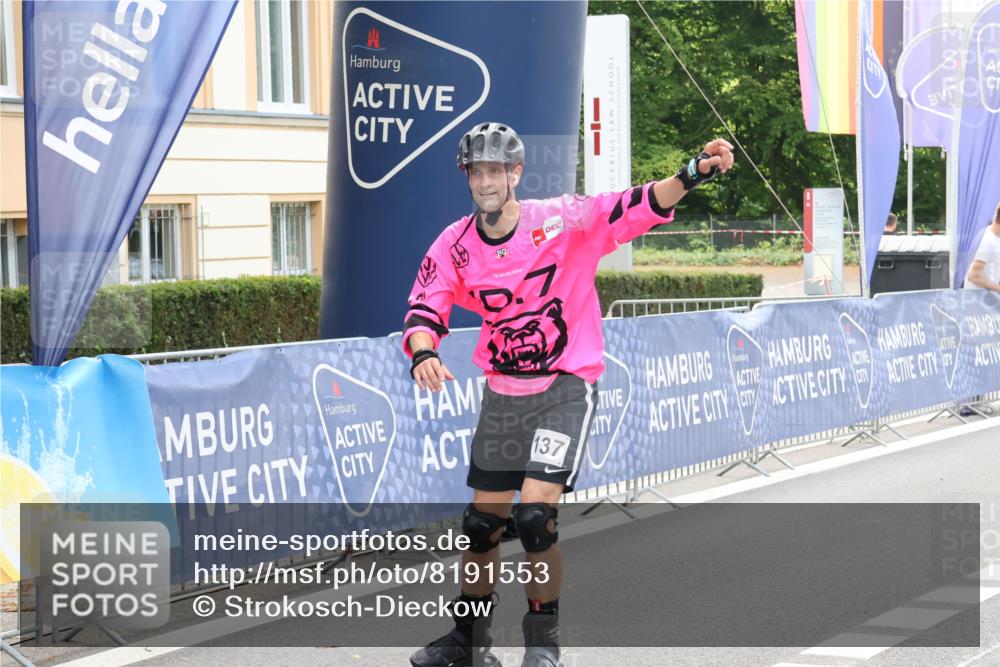29.06.2025 - hella hamburg halbmarathon Strokosch-Dieckow http://msf.ph/oto/8191553 29.06.2025 09:32:59 Ziel 20137 meine-sportfotos.de