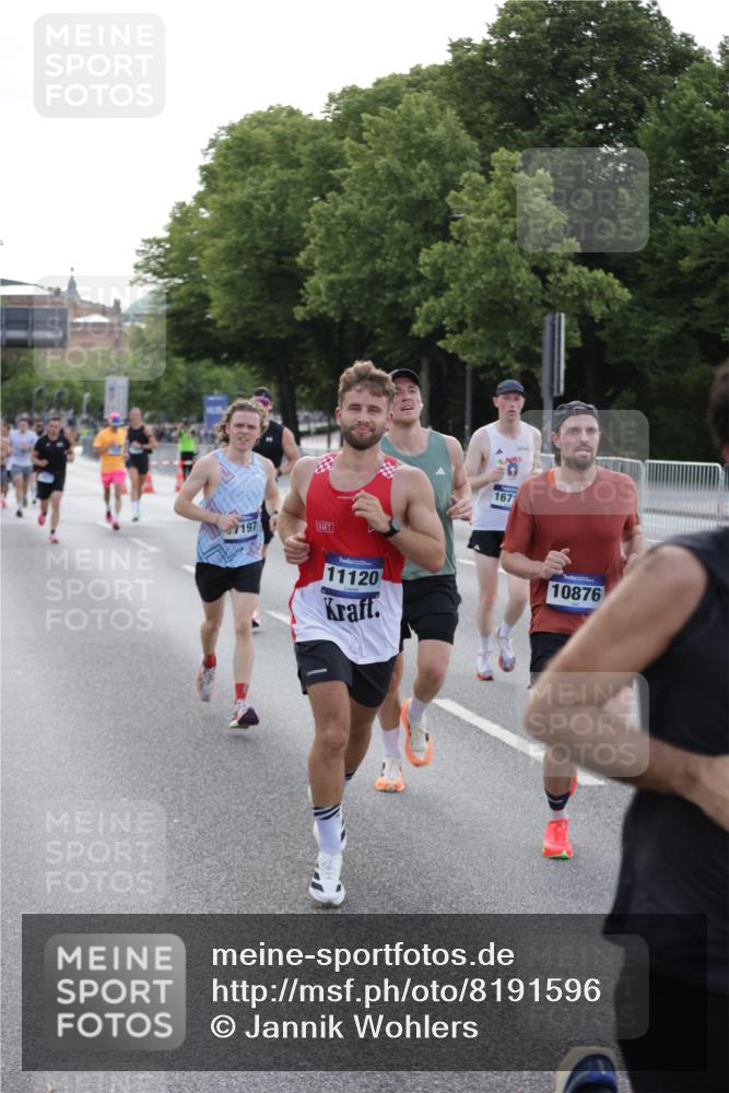 29.06.2025 - hella hamburg halbmarathon Jannik Wohlers http://msf.ph/oto/8191596 29.06.2025 09:45:14 Lombardsbrücke 57, 1686, 1707, 2689, 4129, 4679, 4698, 4749, 6358, 7389, 7481, 7965, 8190, 9571, 9634, 10017, 10876, 11120, 12234, 12308, 12691, 12988, 13066, 13618, 14028, 14395, 14466, 14622, 14784, 15826, 15887, 16712, 16724, 16755, 17151, 17191, 17197, 17802, 18099, 18177 meine-sportfotos.de