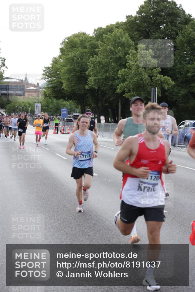 29.06.2025 - hella hamburg halbmarathon Jannik Wohlers http://msf.ph/oto/8191637 29.06.2025 09:45:14 Lombardsbrücke 57, 1686, 1707, 2689, 4129, 4679, 4698, 4749, 6358, 7389, 7481, 7965, 8190, 9571, 9634, 10017, 10876, 11120, 12234, 12308, 12691, 12988, 13066, 13618, 14028, 14395, 14466, 14622, 14784, 15826, 15887, 16712, 16724, 16755, 17151, 17191, 17197, 17802, 18099, 18177 meine-sportfotos.de
