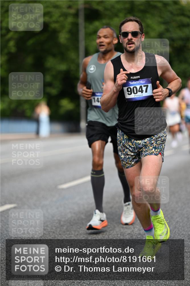 29.06.2025 - hella hamburg halbmarathon Dr. Thomas Lammeyer http://msf.ph/oto/8191661 29.06.2025 09:47:38 Kennedybrücke 1065, 2879, 3075, 3968, 4678, 5344, 7231, 7349, 7793, 8975, 9047, 10106, 10173, 10790 meine-sportfotos.de