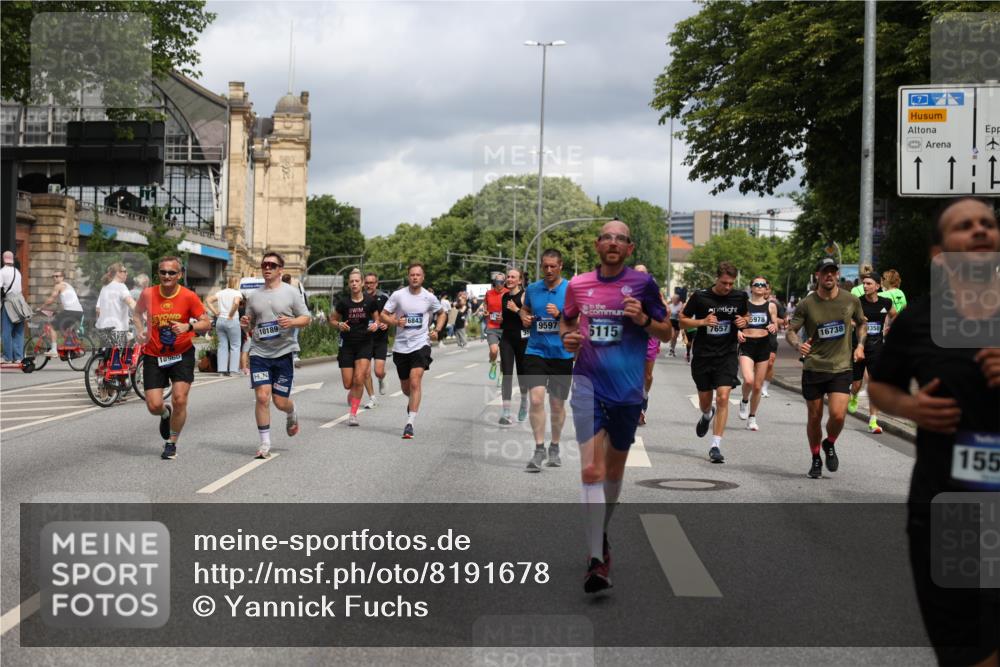 29.06.2025 - hella hamburg halbmarathon Yannick Fuchs http://msf.ph/oto/8191678 29.06.2025 10:44:00 20KM 1216, 2516, 2788, 2878, 3414, 3543, 3562, 3692, 3852, 4247, 4933, 5447, 5978, 6115, 6125, 6282, 7100, 7657, 8437, 8454, 8576, 8689, 8813, 8899, 8921, 9031, 9200, 9303, 9491, 9551, 9597, 9723, 9965, 10189, 10480, 11339, 11975, 12035, 12203, 12271, 12733, 13159, 13225, 13463, 13690, 13976, 14562, 14794, 14838, 15519, 15620, 15966, 16000, 16403, 16738, 16843, 16877, 16887, 17001, 17282, 17908, 18229, 18350, 18451, 18926, 18960, 19109 meine-sportfotos.de