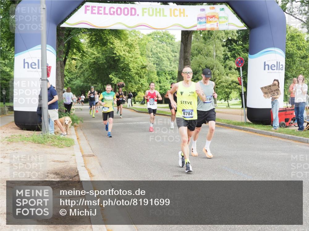 29.06.2025 - hella hamburg halbmarathon MichiJ http://msf.ph/oto/8191699 29.06.2025 10:19:50 Zwischen KM18-KM19 3845, 8190, 8784, 9634, 10270, 15507, 18422 meine-sportfotos.de