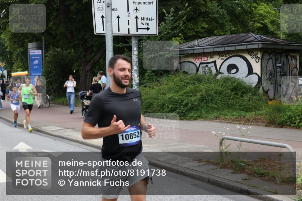 29.06.2025 - hella hamburg halbmarathon Yannick Fuchs http://msf.ph/oto/8191738 29.06.2025 10:31:14 20KM 1385, 1571, 2121, 2774, 3809, 3959, 5961, 6915, 6993, 7831, 8084, 8121, 9313, 10404, 10852, 11120, 11304, 11620, 12051, 12168, 12916, 13991, 14075, 14601, 14622, 15348, 15621, 16158, 17078, 17192, 17217, 18038, 18156, 18733 meine-sportfotos.de