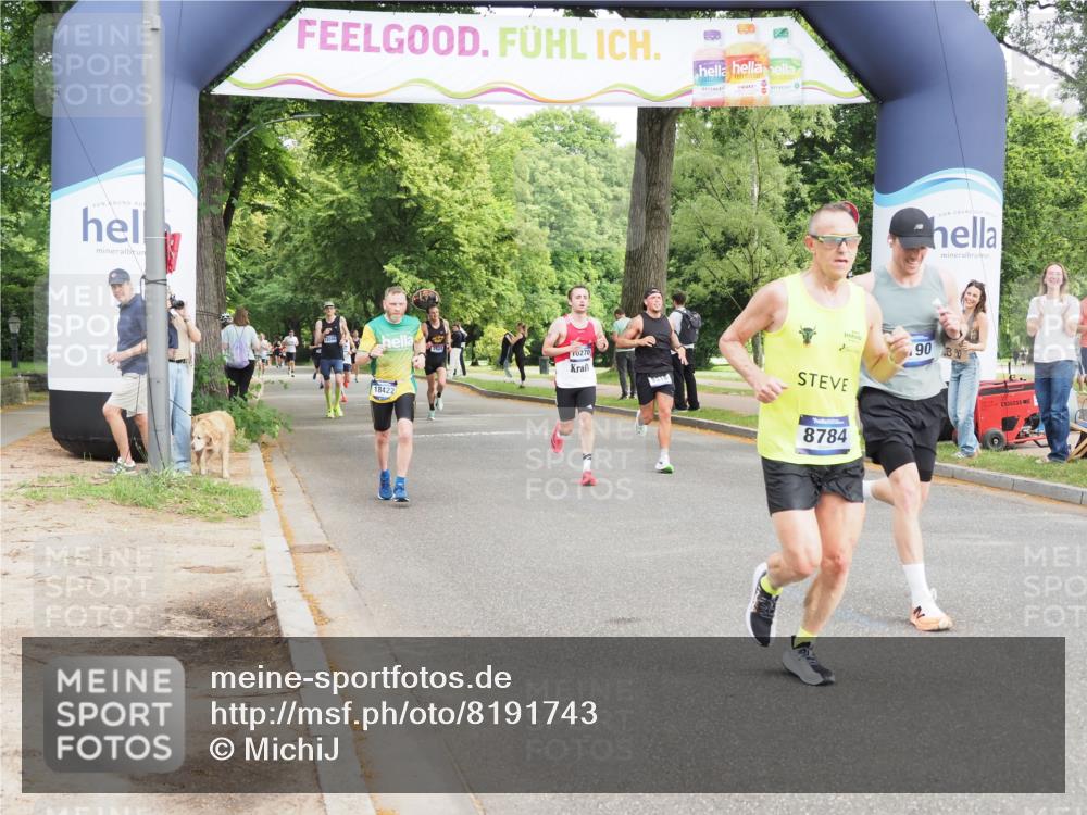 29.06.2025 - hella hamburg halbmarathon MichiJ http://msf.ph/oto/8191743 29.06.2025 10:19:51 Zwischen KM18-KM19 3845, 8190, 8318, 8784, 9634, 10270, 15507, 18422 meine-sportfotos.de
