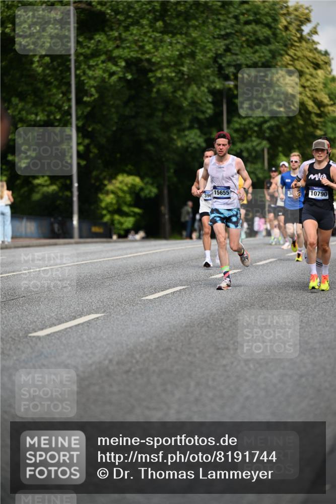 29.06.2025 - hella hamburg halbmarathon Dr. Thomas Lammeyer http://msf.ph/oto/8191744 29.06.2025 09:47:39 Kennedybrücke 1065, 2879, 3075, 3845, 3968, 4678, 5344, 7231, 7349, 7793, 8975, 9047, 10106, 10173, 10790 meine-sportfotos.de