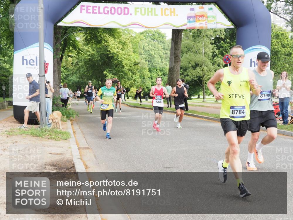 29.06.2025 - hella hamburg halbmarathon MichiJ http://msf.ph/oto/8191751 29.06.2025 10:19:51 Zwischen KM18-KM19 3845, 8190, 8318, 8784, 9634, 10270, 15507, 18422 meine-sportfotos.de