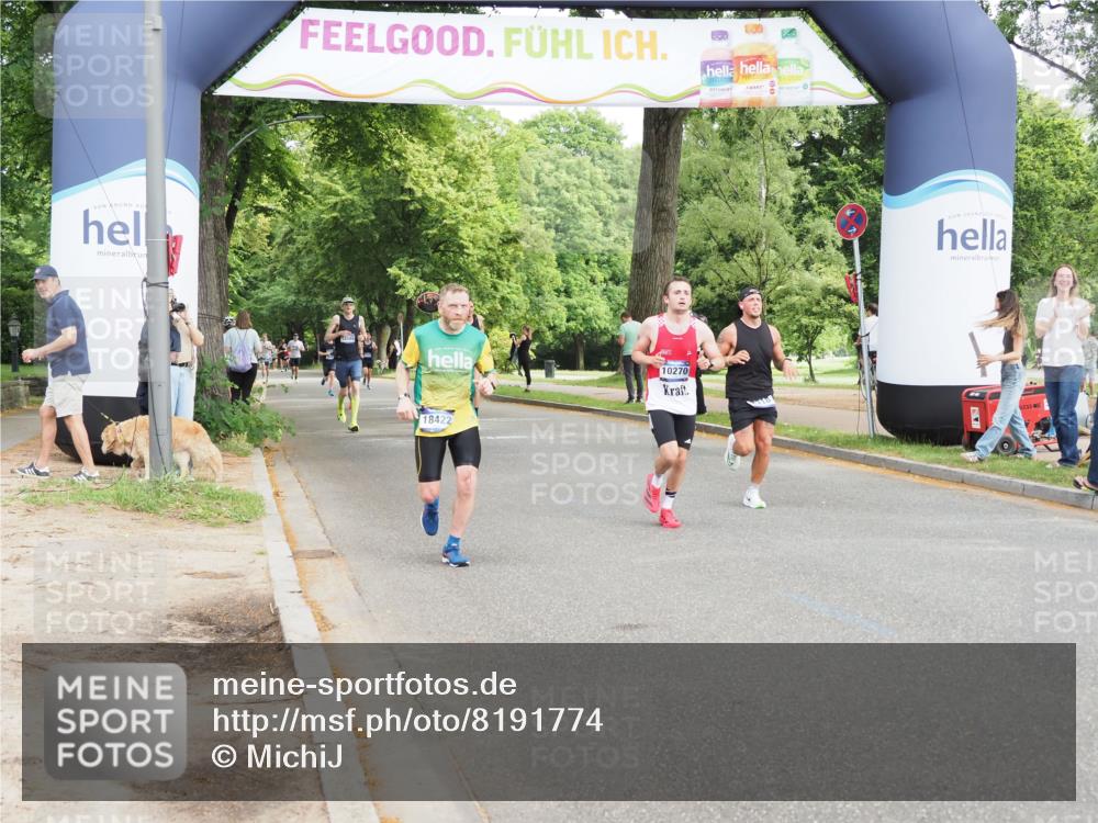 29.06.2025 - hella hamburg halbmarathon MichiJ http://msf.ph/oto/8191774 29.06.2025 10:19:52 Zwischen KM18-KM19 3845, 8190, 8318, 8784, 9634, 10270, 18422 meine-sportfotos.de