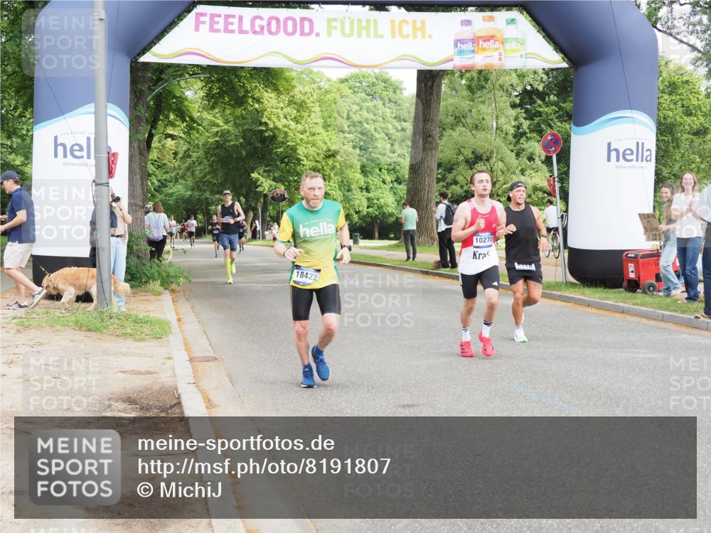 29.06.2025 - hella hamburg halbmarathon MichiJ http://msf.ph/oto/8191807 29.06.2025 10:19:52 Zwischen KM18-KM19 3845, 8190, 8318, 8784, 9634, 10270, 18422 meine-sportfotos.de