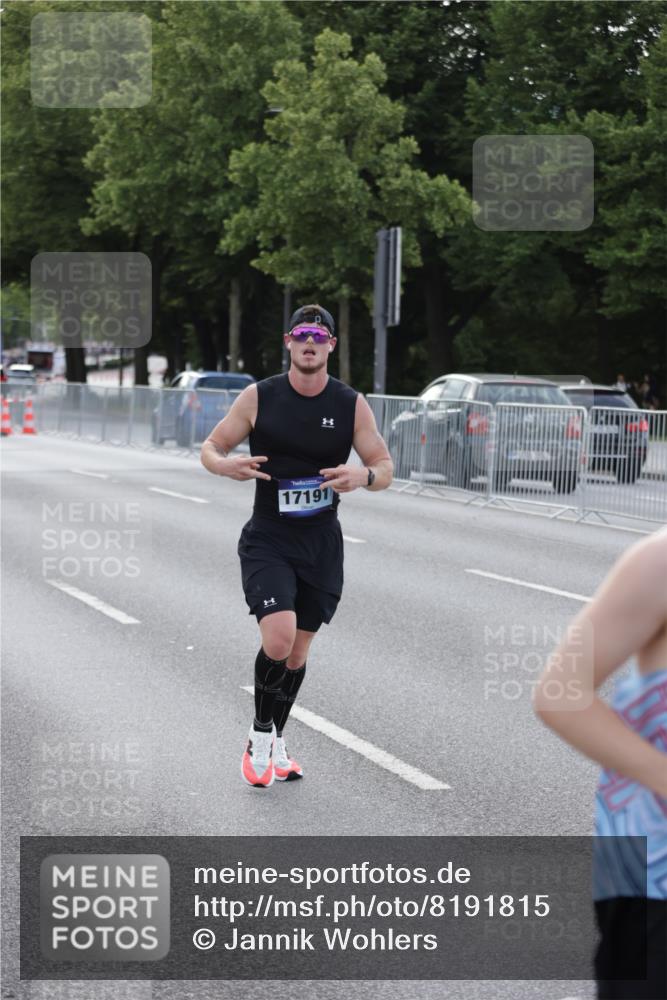 29.06.2025 - hella hamburg halbmarathon Jannik Wohlers http://msf.ph/oto/8191815 29.06.2025 09:45:16 Lombardsbrücke 1686, 1707, 2689, 4129, 4679, 4698, 4749, 5187, 5550, 6358, 7389, 7965, 8190, 10017, 10876, 11120, 12232, 12308, 12691, 12988, 13066, 13618, 14395, 14466, 14549, 14622, 14784, 15826, 15887, 16712, 16724, 16755, 17151, 17191, 17197, 17802, 18099, 18177 meine-sportfotos.de