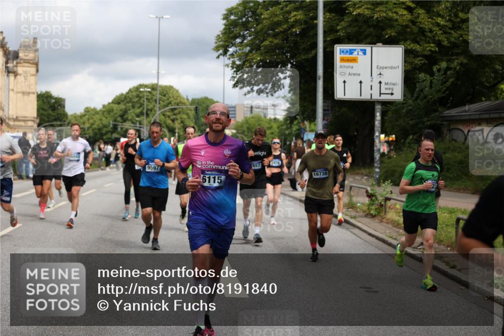 29.06.2025 - hella hamburg halbmarathon Yannick Fuchs http://msf.ph/oto/8191840 29.06.2025 10:44:01 20KM 1216, 2020, 2516, 2788, 2878, 3414, 3543, 3562, 3692, 3852, 4247, 4933, 5447, 5978, 6115, 6125, 6282, 7100, 7657, 8454, 8576, 8689, 8813, 8899, 8921, 9031, 9200, 9303, 9491, 9551, 9597, 9723, 9965, 10189, 10480, 11339, 11975, 12035, 12203, 12271, 12733, 13159, 13225, 13463, 13690, 13976, 14562, 14794, 14838, 15519, 15620, 15966, 16000, 16403, 16738, 16843, 16877, 16887, 17001, 17282, 17908, 18229, 18350, 18451, 18926, 18960 meine-sportfotos.de