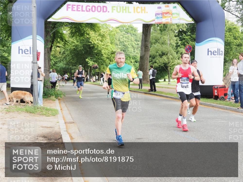 29.06.2025 - hella hamburg halbmarathon MichiJ http://msf.ph/oto/8191875 29.06.2025 10:19:52 Zwischen KM18-KM19 3845, 8190, 8318, 8784, 9634, 10270, 18422 meine-sportfotos.de