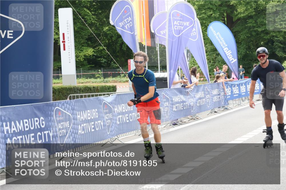 29.06.2025 - hella hamburg halbmarathon Strokosch-Dieckow http://msf.ph/oto/8191895 29.06.2025 09:33:40 Ziel 20119, 20126, 20367 meine-sportfotos.de